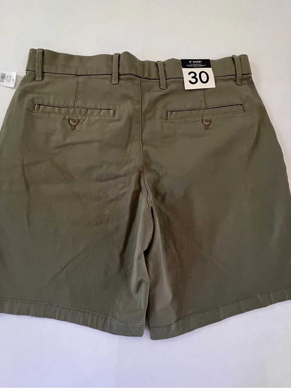 GAP Men's Short Chino in Olive